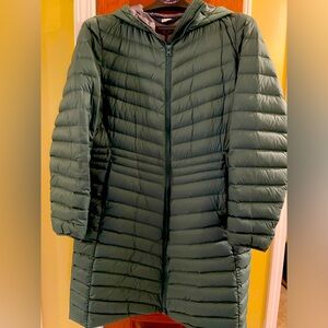 Lands’ End wanderweight packable coat
